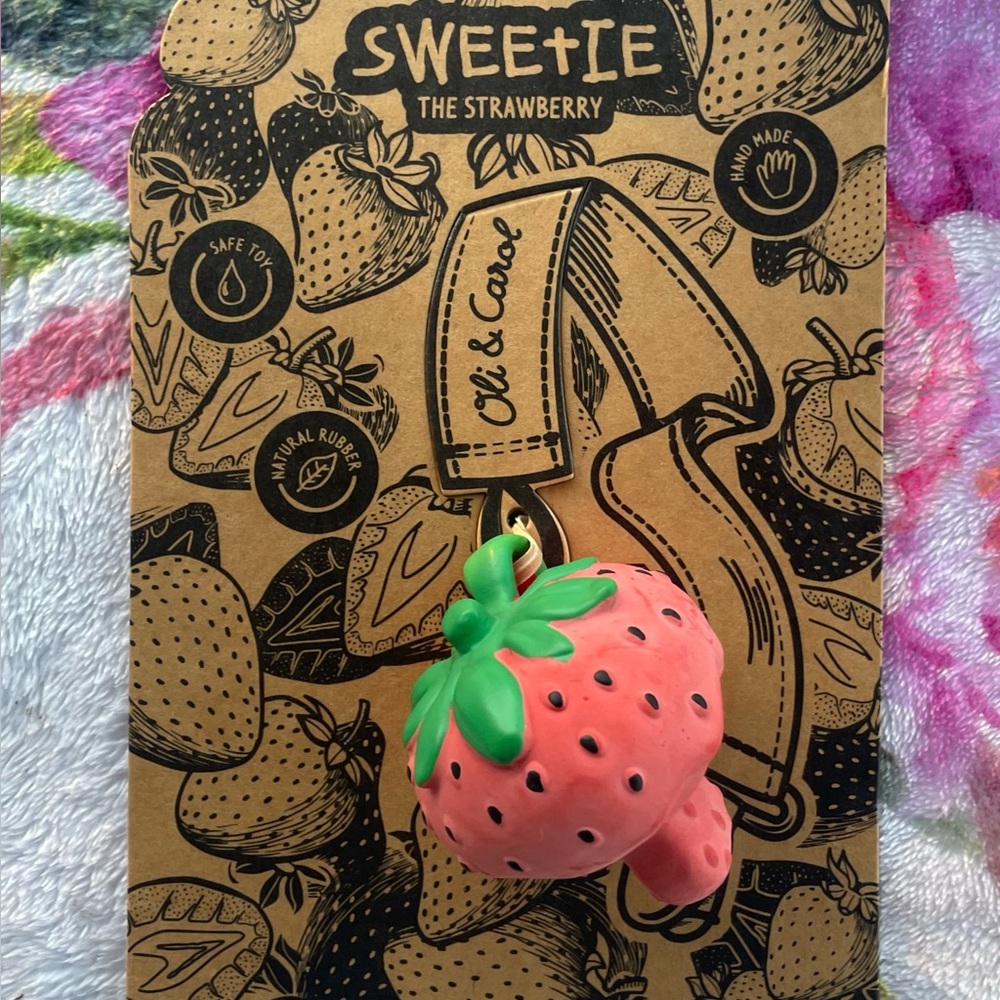 OLI & CAROL “Sweetie the Strawberry” Organic Teether